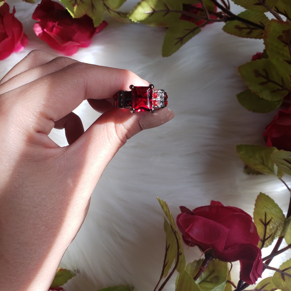 Ruby/Clear Stone Ring